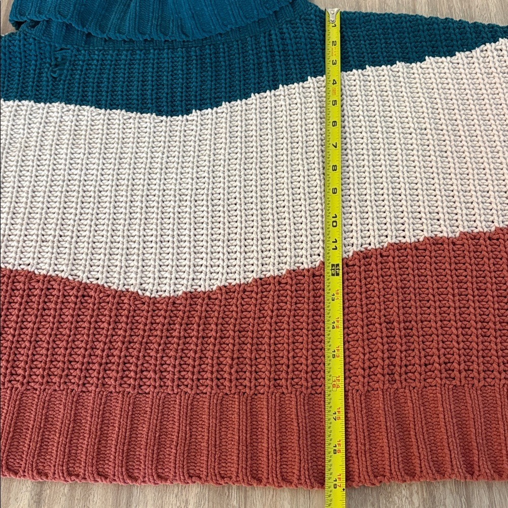 POL Colorblock Long Sleeve Turtleneck Sweater Size Large - Picture 4 of 8
